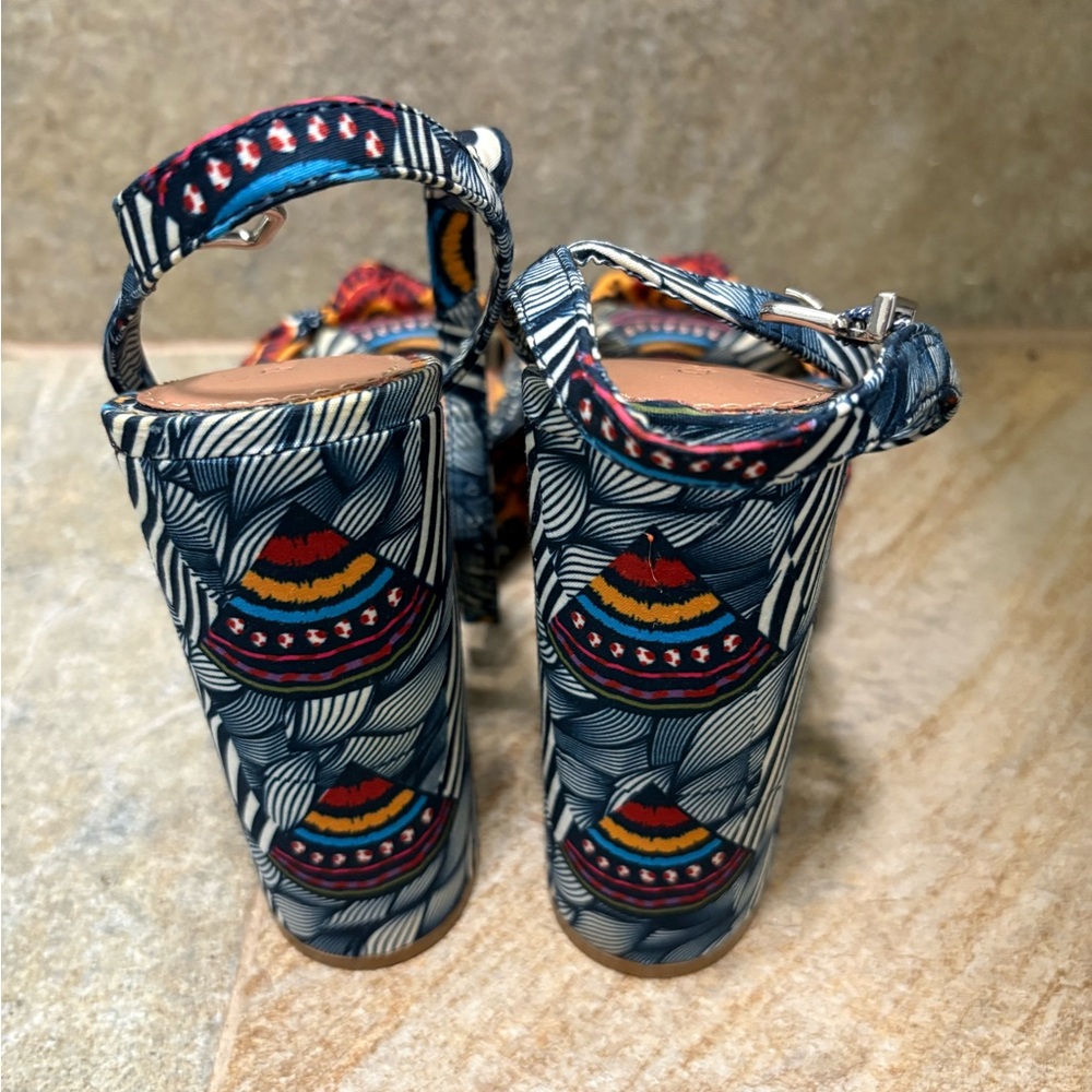 Gianni Bini Multicolor Patterned Heels - Picture 4 of 6